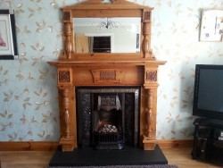 Fireplace with gas fire 