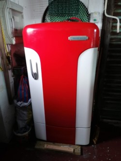 vintage fridge 