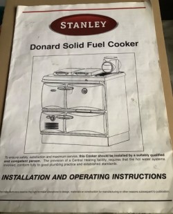 Solid fuel cooker 