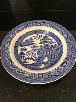 Antique Blue/White Willow Pattern Bowl 