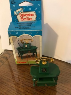 Rare Vintage 1980s Sylvanian Families Ornate bedside table and telephone 