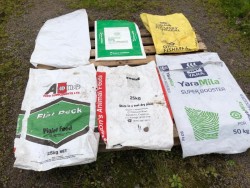 Bags suitable for turf, sticks etc 