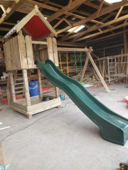 Play centre with swing slide & cover 