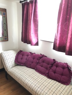New Curtains + 4 cushions 