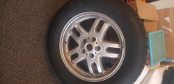 Range Rover 18" wheel new tyre 255/60R18. 