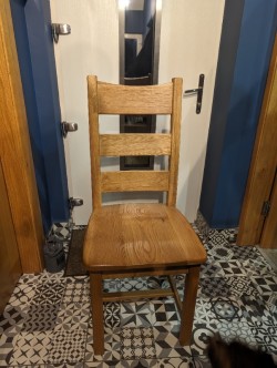 6 Solid Oak Chairs 