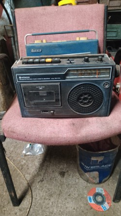 Hitachi Radio Cassette Player 