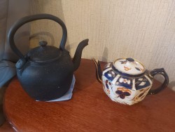 Antique Teapot & Antique Kettle 