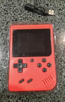 RED RETRO POCKET VIDEO GAME CONSOLE (BRAND NEW). 