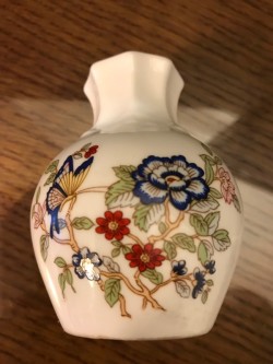 Vintage Royal Tara Mini Bud Vase 