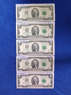 American Two Dollar Banknotes 