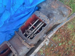 Massey 35 back housing and single clutch gearbox 