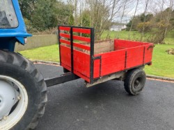 Vintage tractor trailer 
