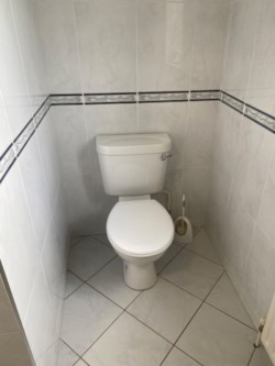 Handbasin/Toilet 