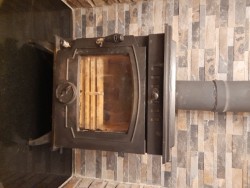 Solid fuel stove 