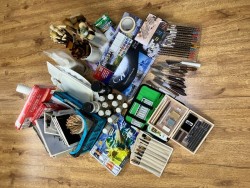 BRAND NEW ART SUPPLIES LOT FOR SALE  