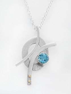 Necklace with Pendant 