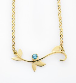 Gold Pendant with Chain 